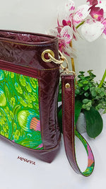 Load image into Gallery viewer, Marilise Crossbody Bag
