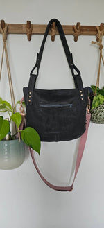 Load image into Gallery viewer, Miralda Hobo Bag
